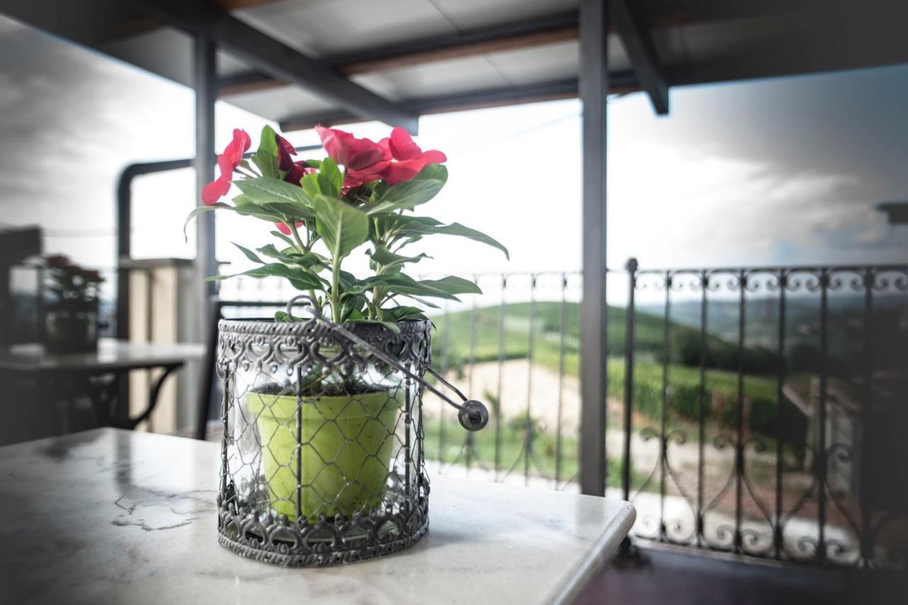 I Quattro Grappoli Bed & Breakfast Neive Exterior photo