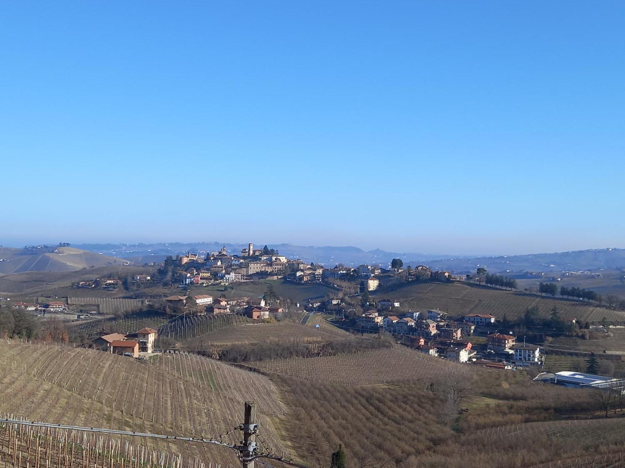 I Quattro Grappoli Bed & Breakfast Neive Exterior photo